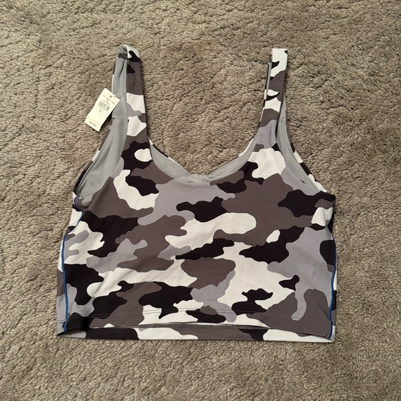 NWT Aerie Camouflage Print Crop Workout Top - Picture 2 of 10